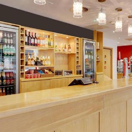 Travelodge Swansea Central Eksteriør billede