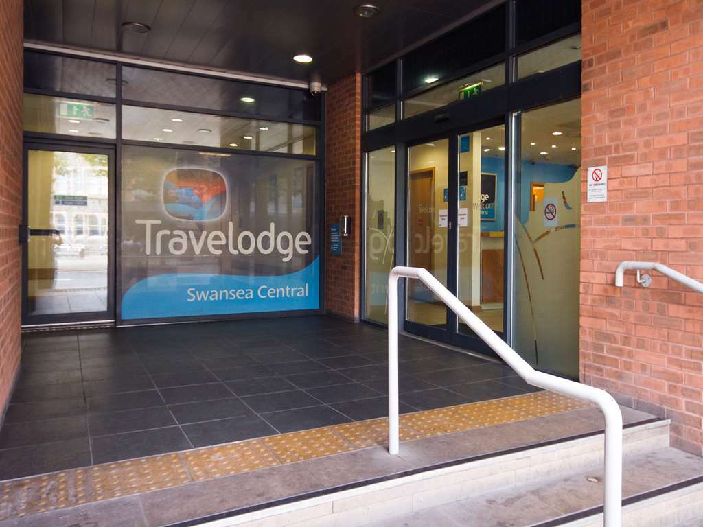 Travelodge Swansea Central Eksteriør billede